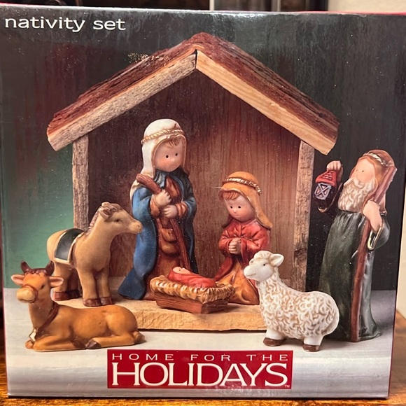 Vintage Nativity Set ~ Home For The Holidays - Picture 1 of 17